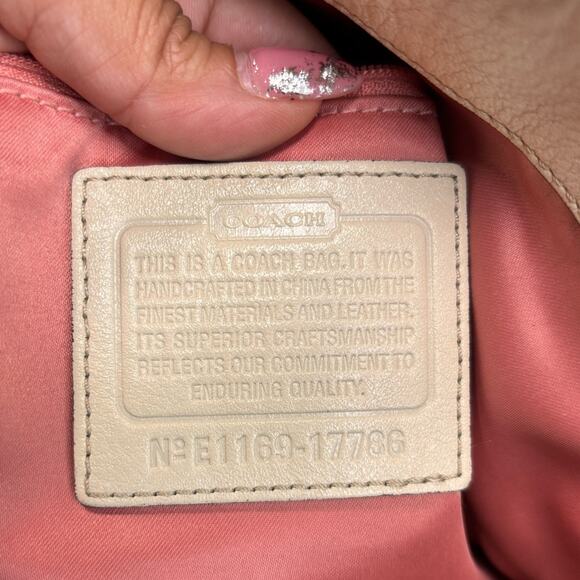 Coach Chelsea Flagship Mixed Metal Turnlock Pocket Shoulder Bag Cream 17786 ✨ - Picture 9 of 10